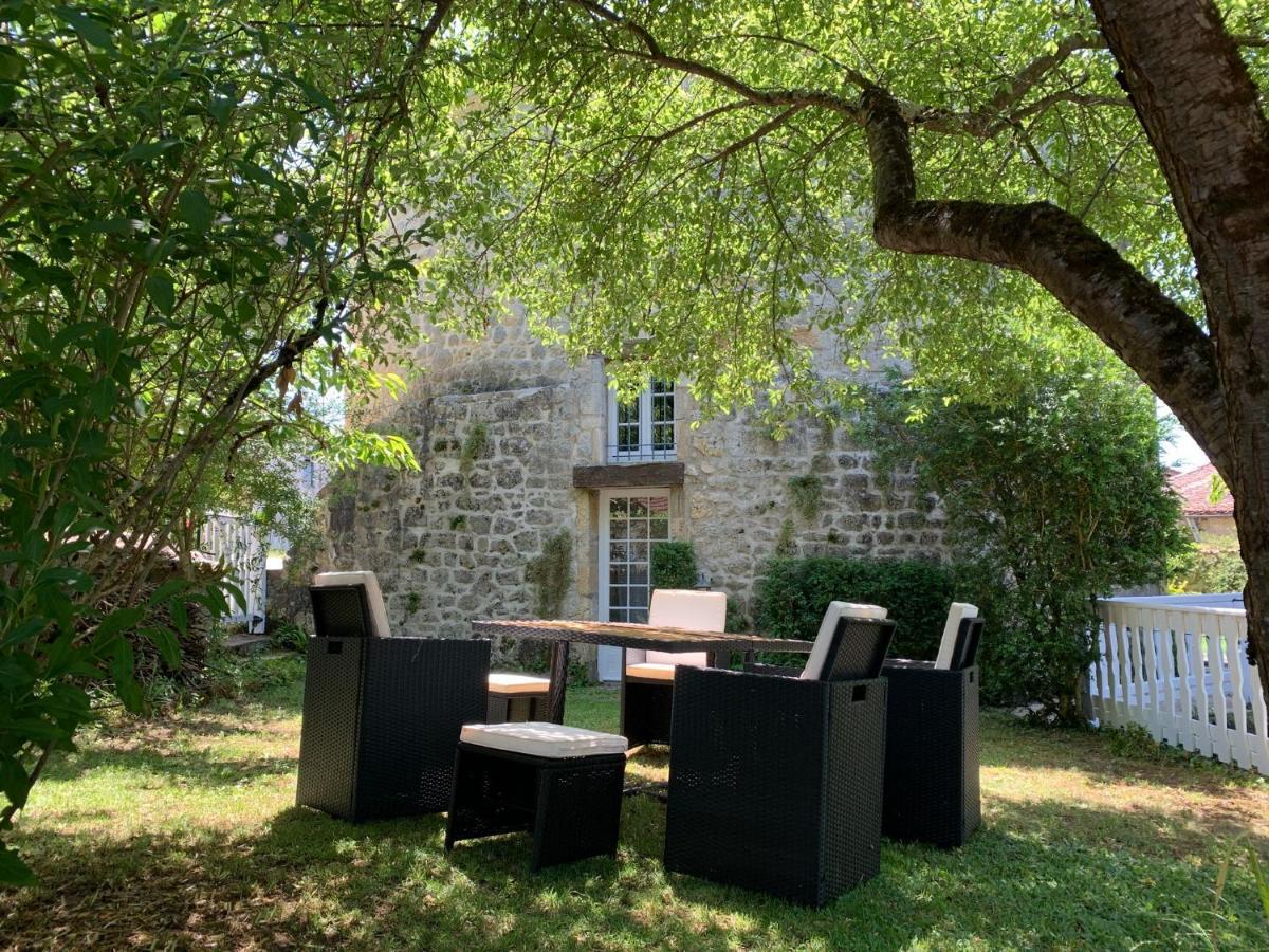 Vila Gite Du Moulin Pranzac Exteriér fotografie