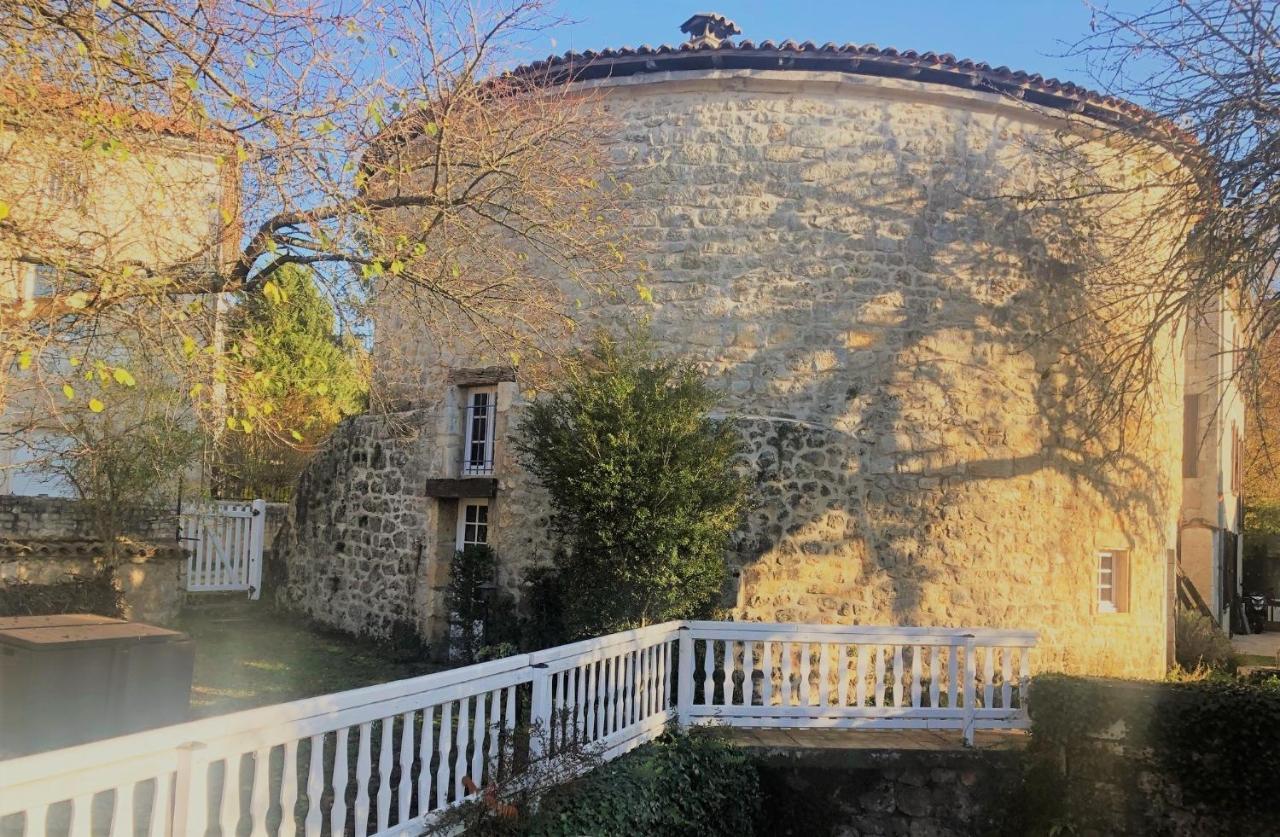 Vila Gite Du Moulin Pranzac Exteriér fotografie